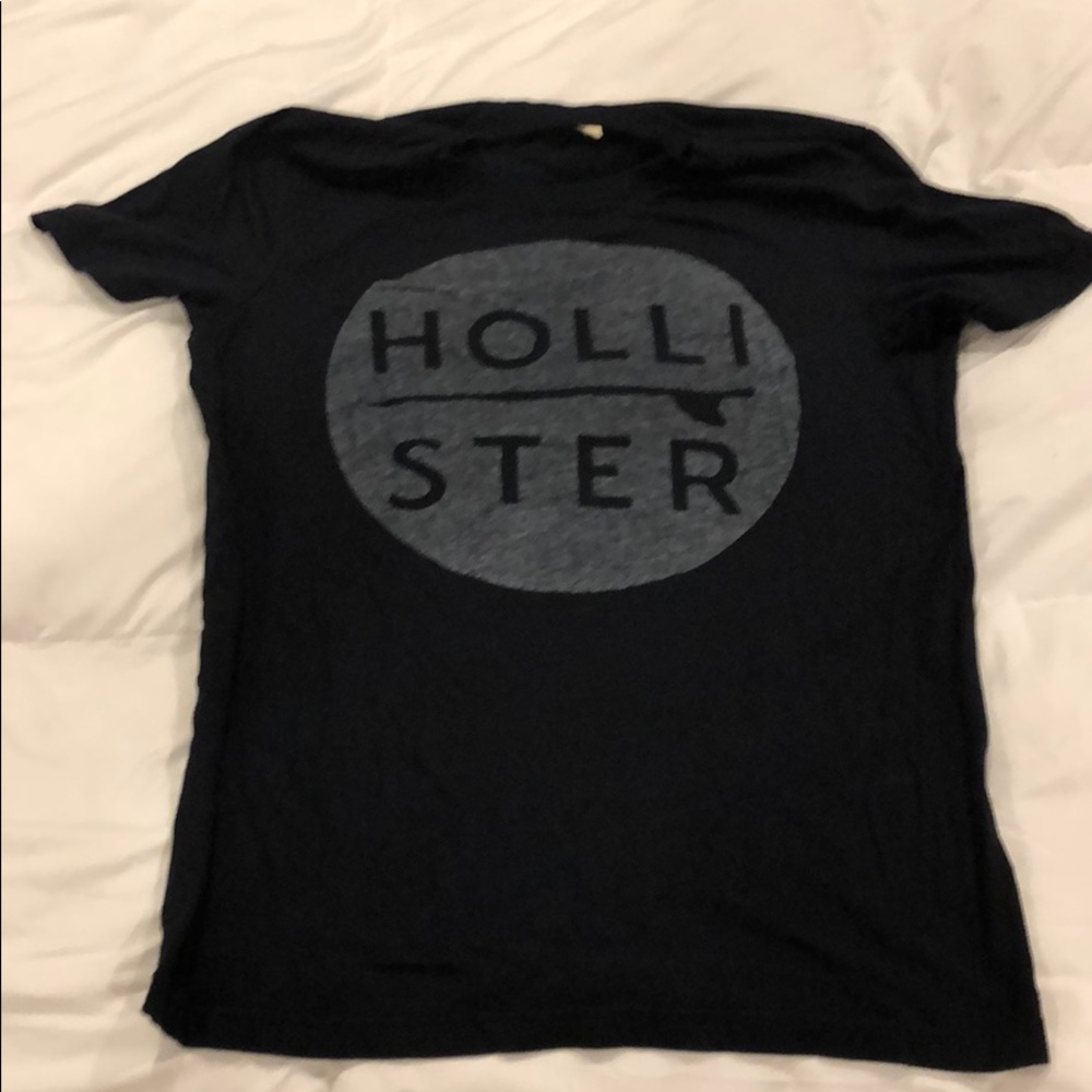 Hollister Black T-shirt